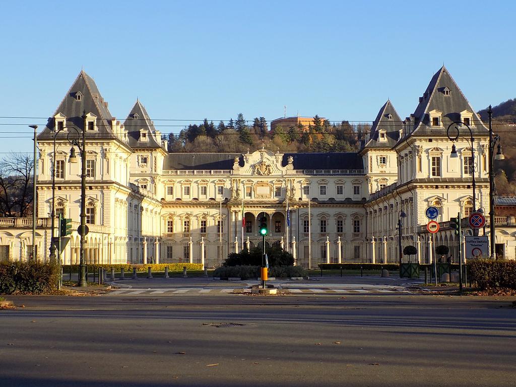 La Petite Lägenhet Turin Exteriör bild
