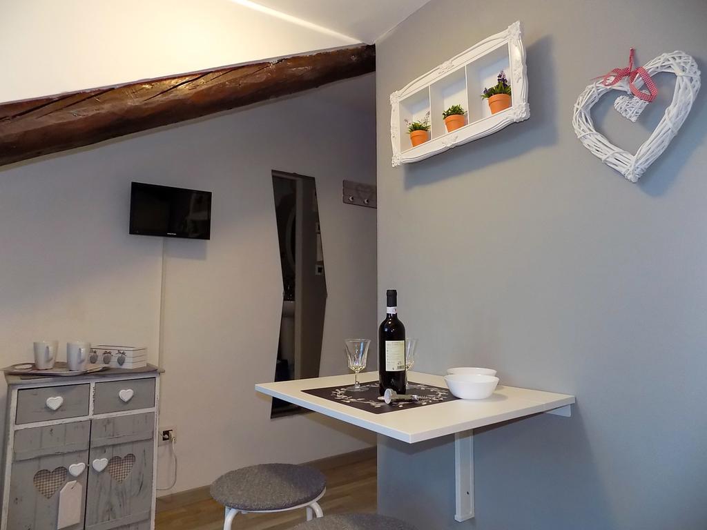 La Petite Lägenhet Turin Exteriör bild